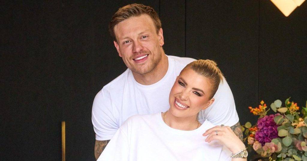 Olivia and Alex Bowen: ‘We spoke about everything but kept one thing sacred’ Olivia and Alex Bowen: ‘We spoke about everything but kept one thing sacred’