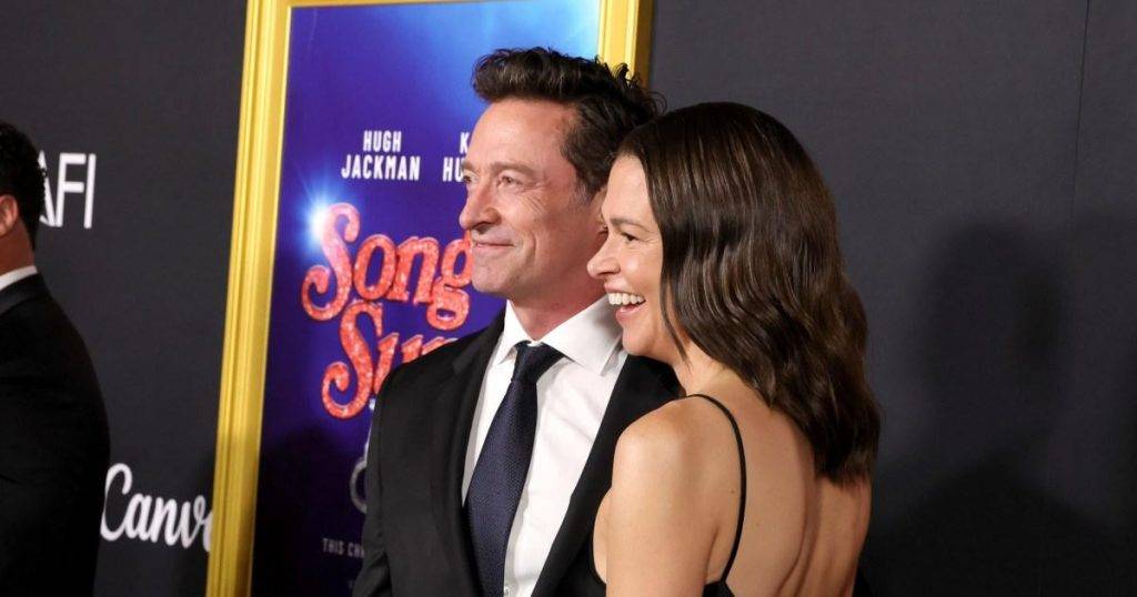 Hugh Jackman makes red carpet debut with girlfriend Sutton Foster after divorce Hugh Jackman makes red carpet debut with girlfriend Sutton Foster after divorce