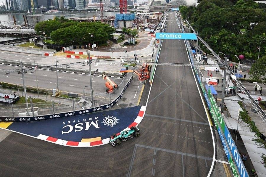 Alonso tops FP1 from Leclerc, Albon sidelined by brake fire Alonso tops FP1 from Leclerc, Albon sidelined by brake fire