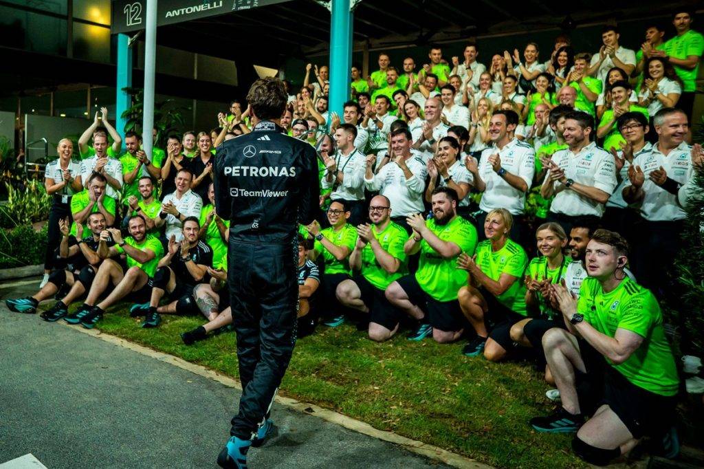 “Good things take a while,” says Wolff on Russell F1 contract talk