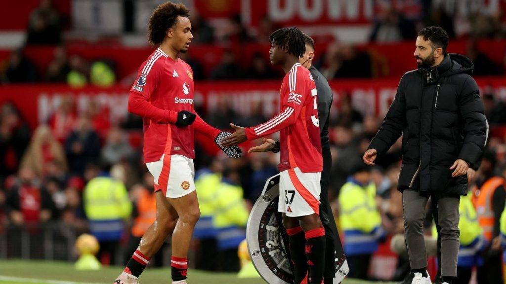 Man United set for Mainoo, Zirkzee talks as clubs circle