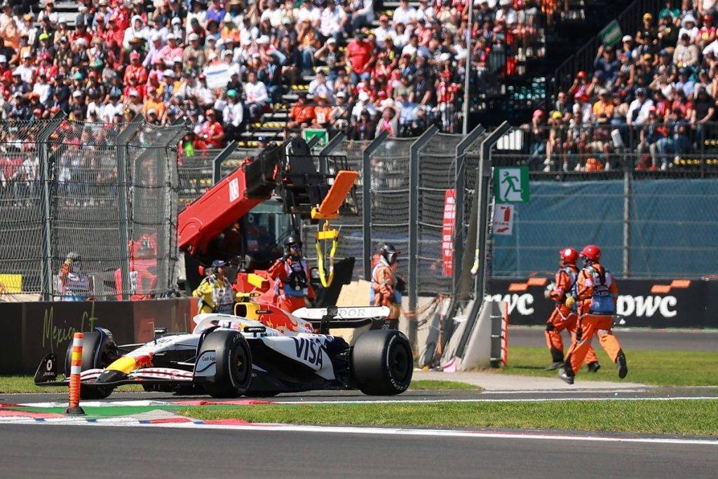 FIA denies Lawson was at fault for marshal near-miss in F1 Mexico GP