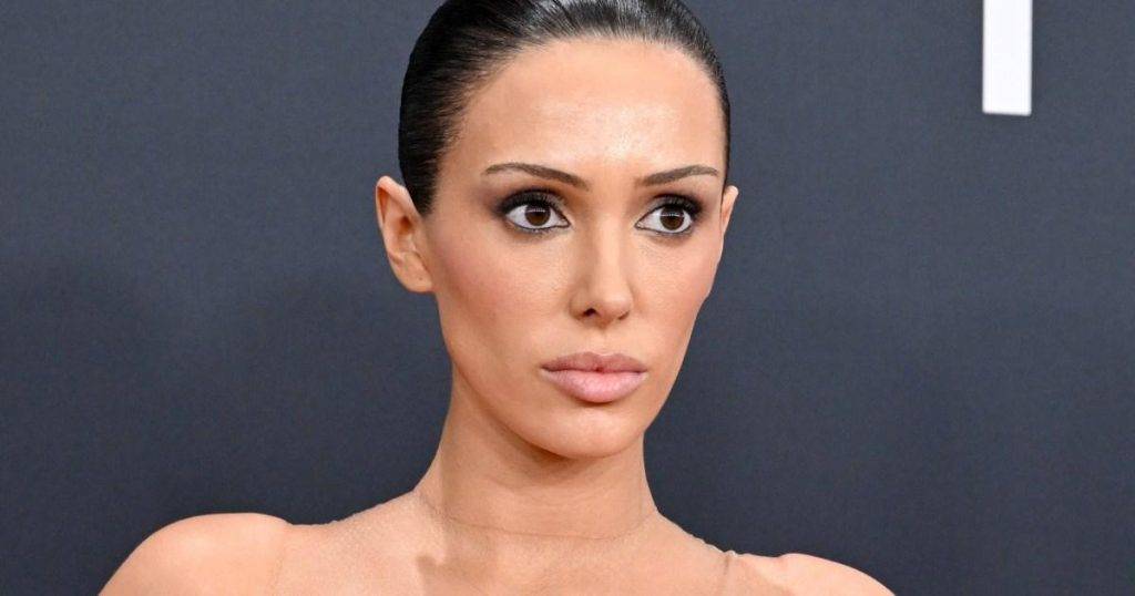 Bianca Censori returns to Instagram with uncharacteristic outfit