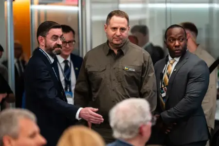 Zelenskyy ally Andriy Yermak resigns amid corruption probe