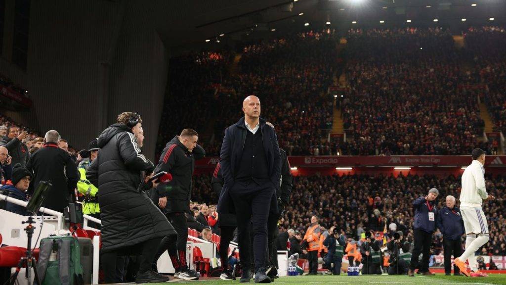 Raucous Anfield crowd backs Slot as Liverpool returns to form Raucous Anfield crowd backs Slot as Liverpool returns to form