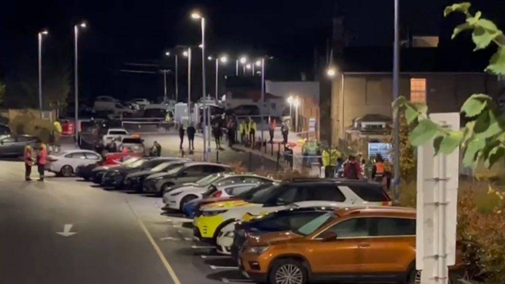 ‘Large-scale response’ deployed and a number taken to hospital after train stabbing ‘Large-scale response’ deployed and a number taken to hospital after train stabbing