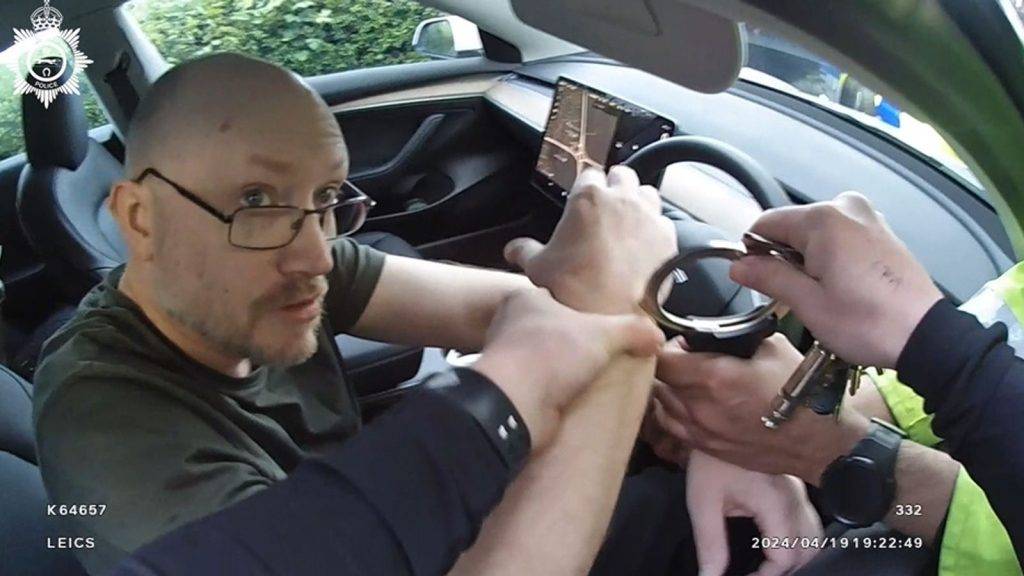 Snapchat groomer jailed for sexual assaulting and raping young girls