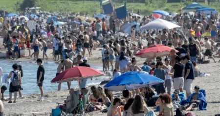 1782763213 people at beach e1782752525328