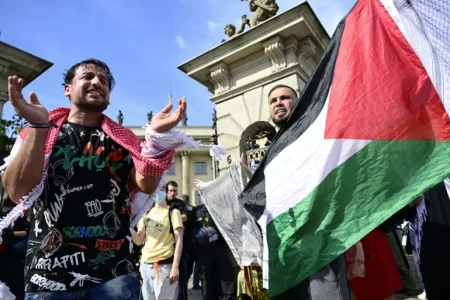 Tuesday’s news briefing - Chris Kaba cop acquitted, Lidia Thorpe and Employment Rights Bill WTX News AFP 20240503 34QT9GR v2 MidRes GermanyIsraelPalestiniansConflictUniversityDemon 1780997790