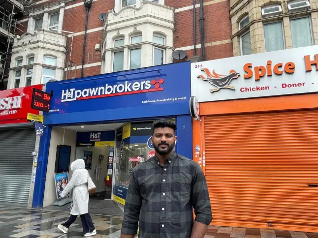 Muslim Immigrant hero who rescued girl from window ledge used cricket skills to catch her WTX News Mohammed Jesil caught the girl as she fell saving her life