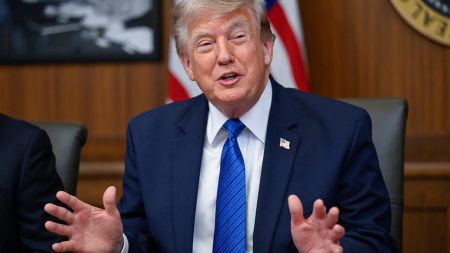 Tuesday’s news briefing - Chris Kaba cop acquitted, Lidia Thorpe and Employment Rights Bill WTX News Replay: US President Donald Trump addresses Cabinet meeting