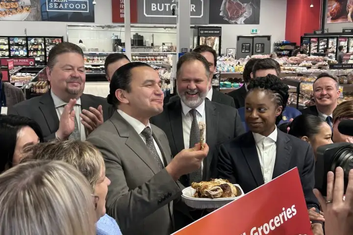Manitoba cuts provincial sales tax on grocery and convenience store food WTX News de6fa888be39855648ad3a51ed3432be3a52c42836feff31bc00df82a7136730