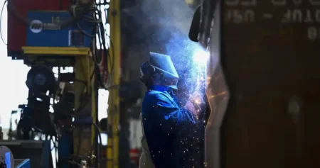 1785952813 Tariffs Prices Manufacturing KPMG.jpg e1785945018730