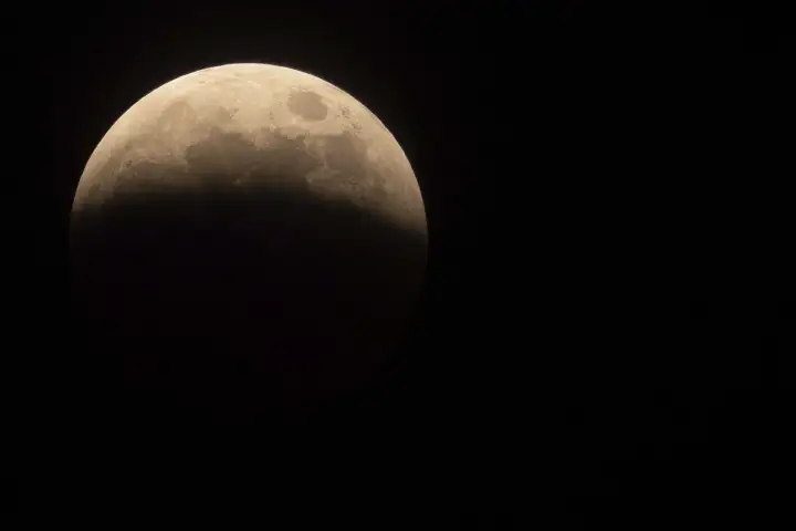 Partial lunar eclipse to be visible across central and eastern Canada WTX News lunar eclipse e1787858976603