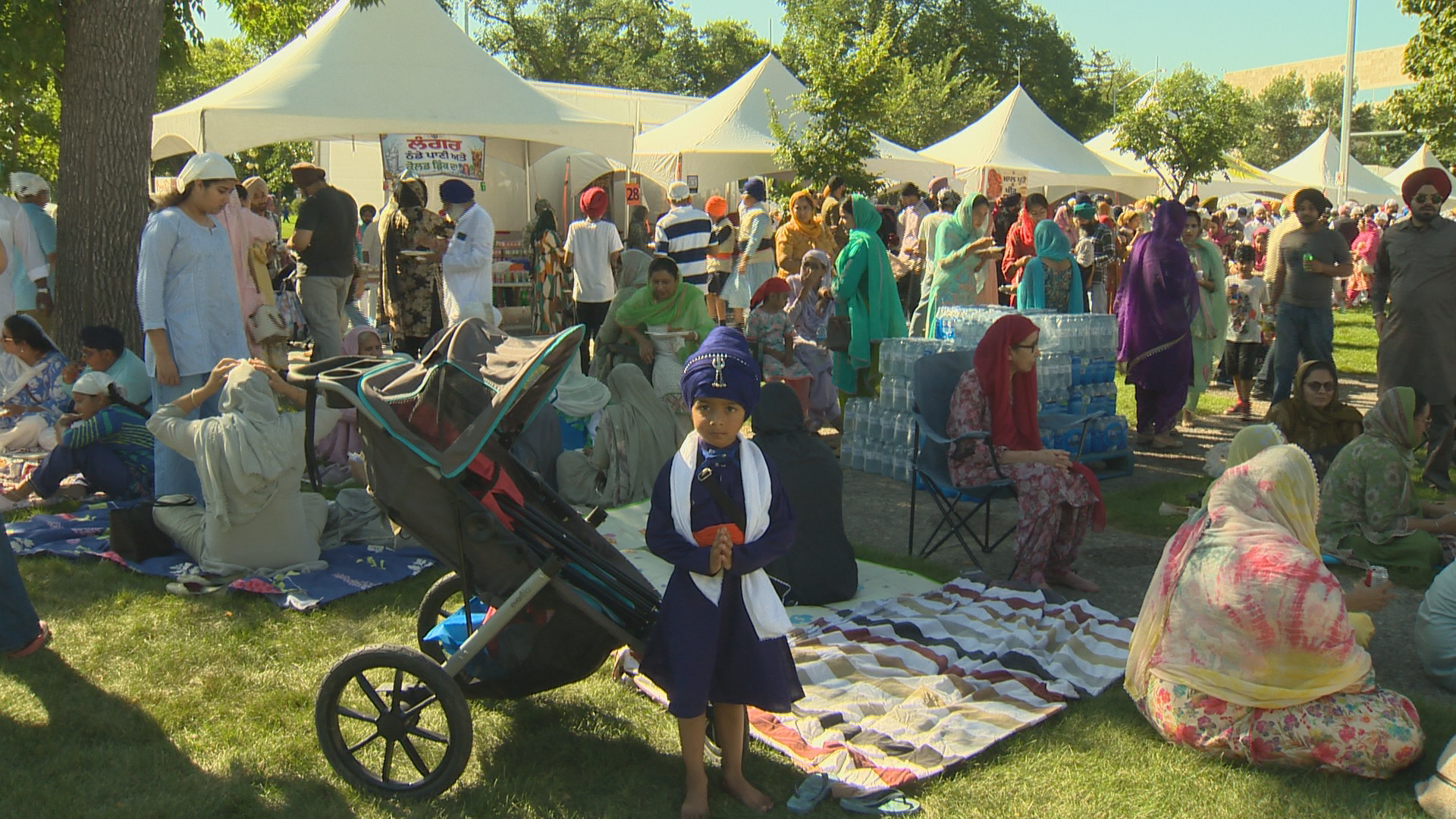 Sikh community receives death threats ahead of holy procession in Winnipeg Sikh community receives death threats ahead of holy procession in Winnipeg