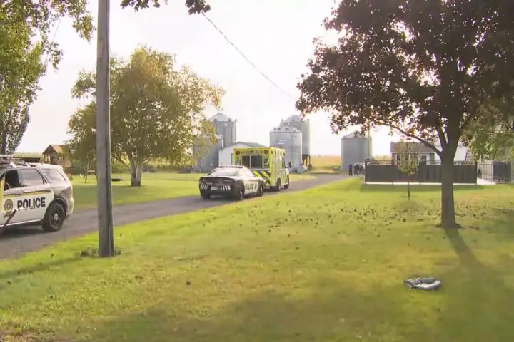Four killed in helicopter crash in field near Sainte-Brigide-d'Iberville WTX News helicopter crash