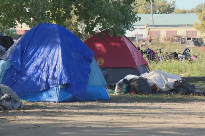 Saskatoon pauses encampment clean-up due to aggressive protests WTX News saskatoon encampment clean pause