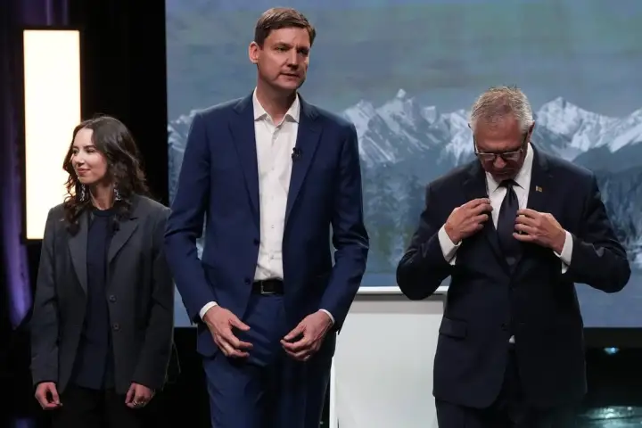 B.C. snap election leaves both main parties unprepared for outcome WTX News 4a5ecfd0daba843fbc065d5e1619a9da38c1c98323b8fb5254c6f2b9128e0259
