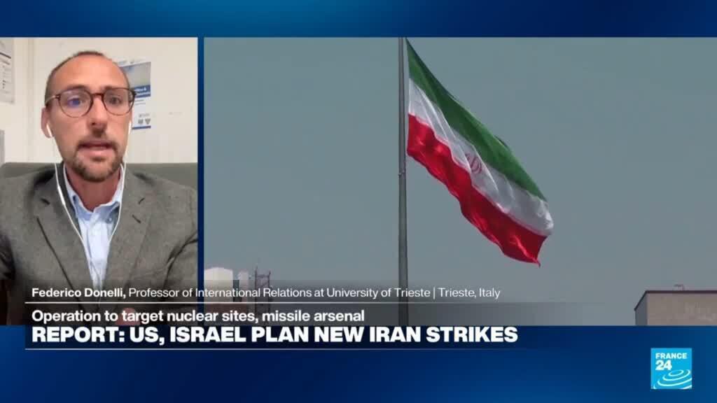 Italy hosts international relations expert to discuss military strategies on