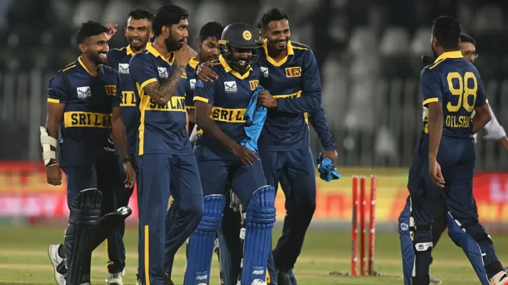 Sri Lanka celebrate victory after chasing down 430 against England