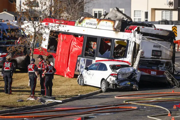 Expert describes bus model in Calgary crash as ‘extremely safe’ WTX News bus crash e1792273207858